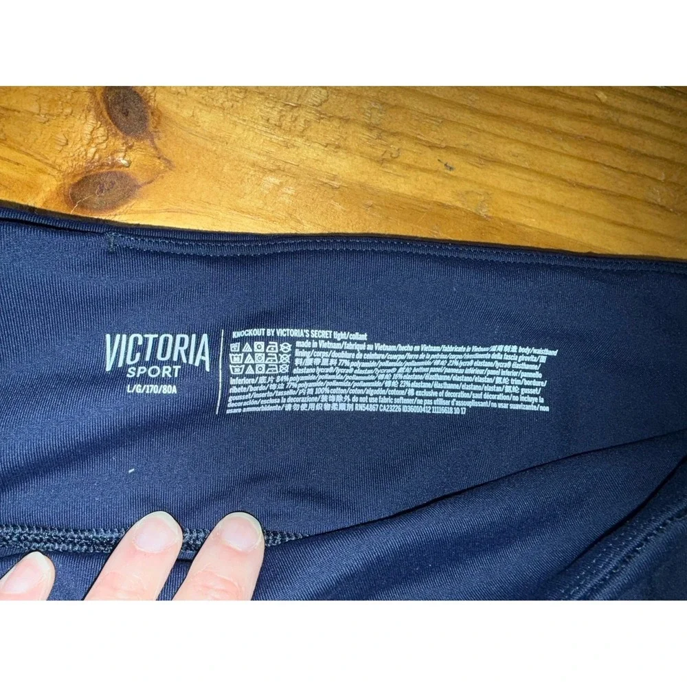 Victorias Secret Leggings Navy Size‎ Large .